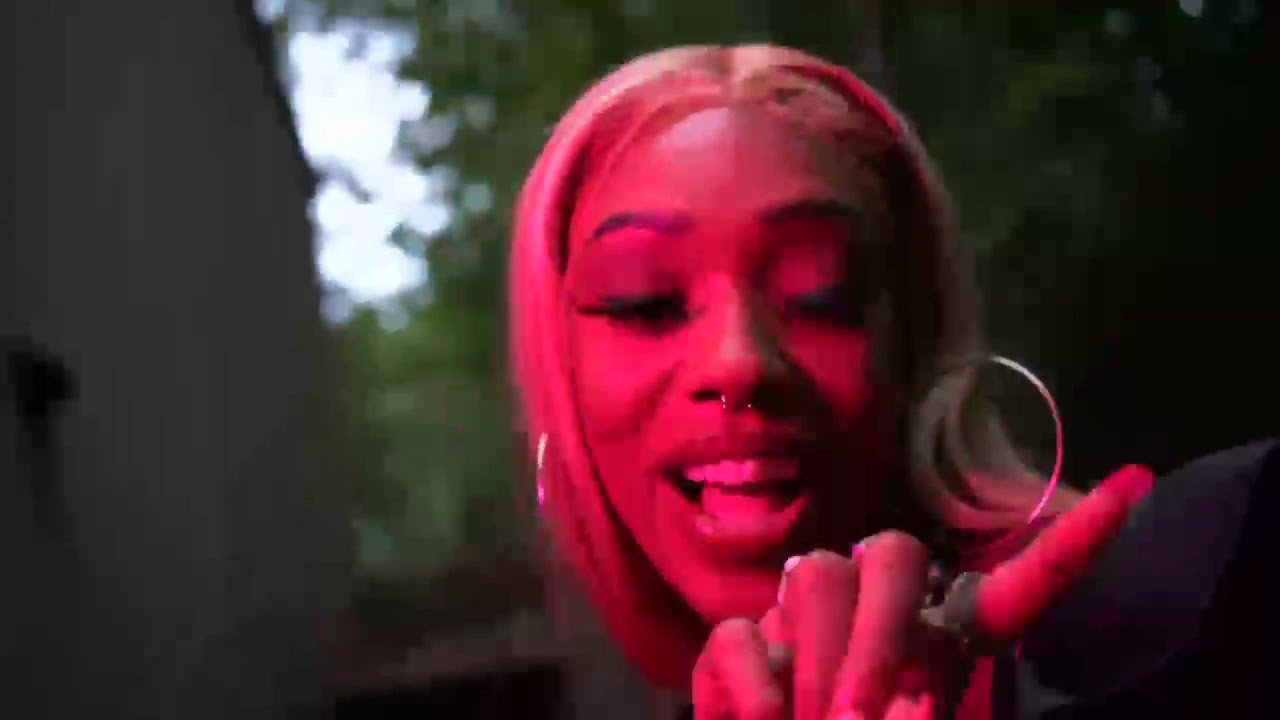 Amber Jaii  Freestyl Official Freestyle Video